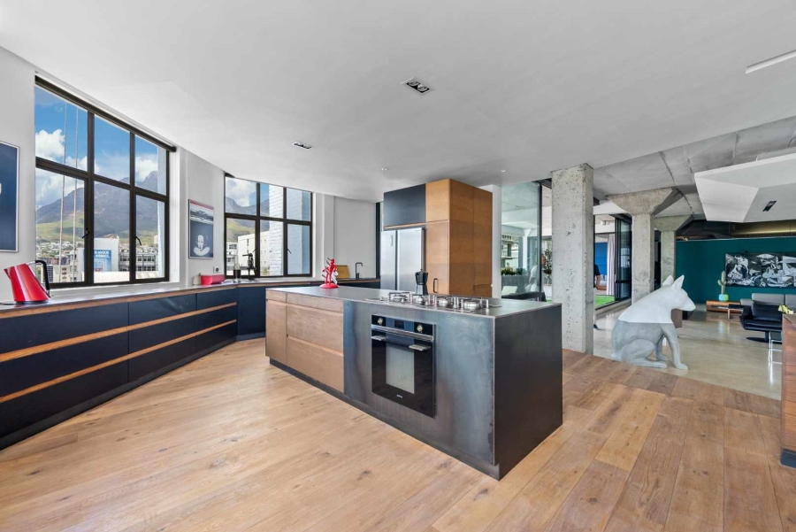 2 Bedroom Property for Sale in Gardens Western Cape